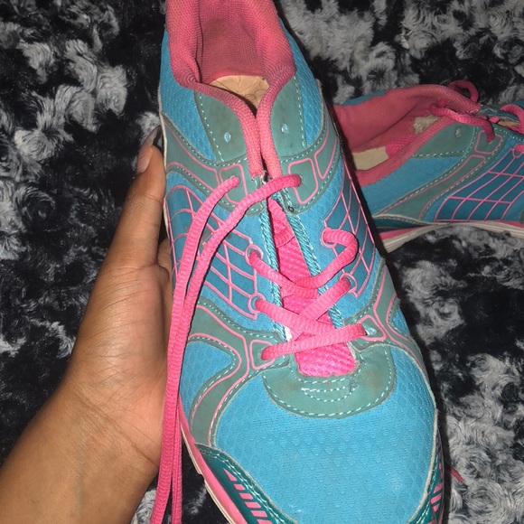 Running shoes - Picture 3 of 3